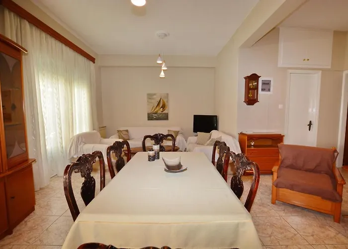 Evi's House דירה לימנאס