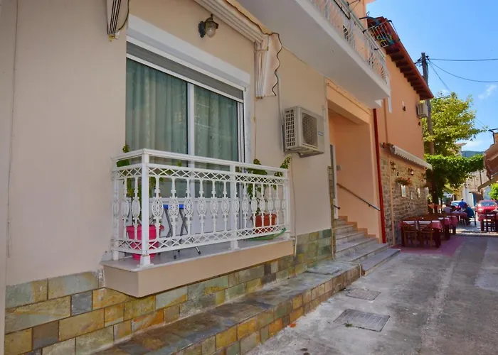 Evi's House דירה *