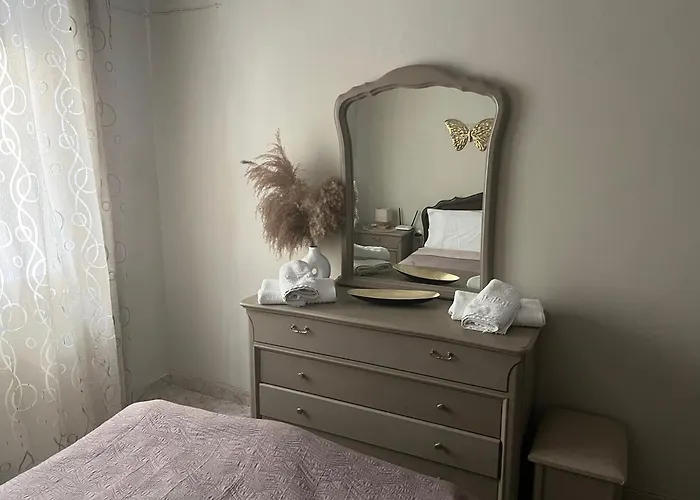 Evi's House דירה