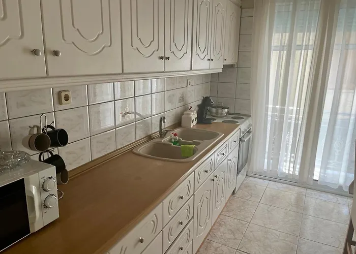 Evi's House דירה לימנאס