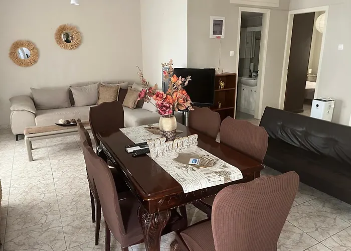Evi's House דירה